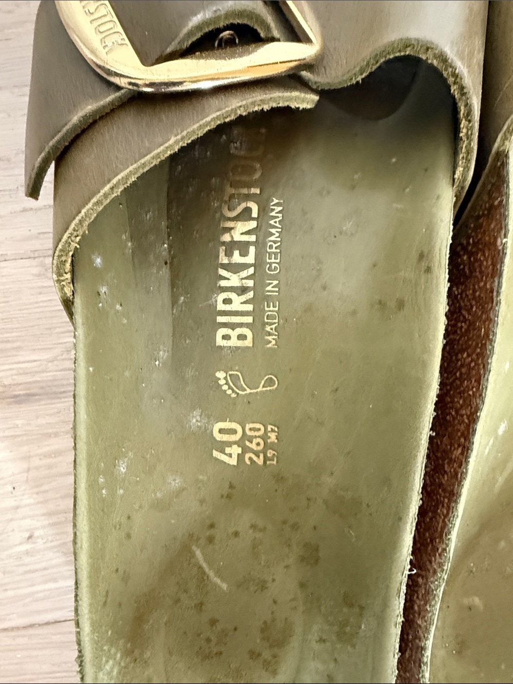 Sz 40 Birkenstock Madrid Olive Green Slide Sandals with Gold Buckles - Picture 3 of 3